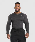 gymshark-geo-animal-seamless-long-sleeve-t-shirt-onyx-grey-black-aw24