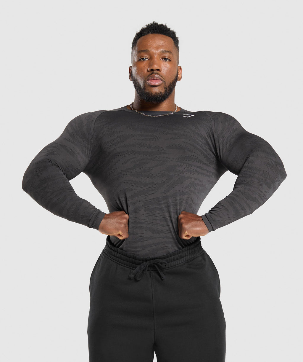 gymshark-geo-animal-seamless-long-sleeve-t-shirt-onyx-grey-black-aw24