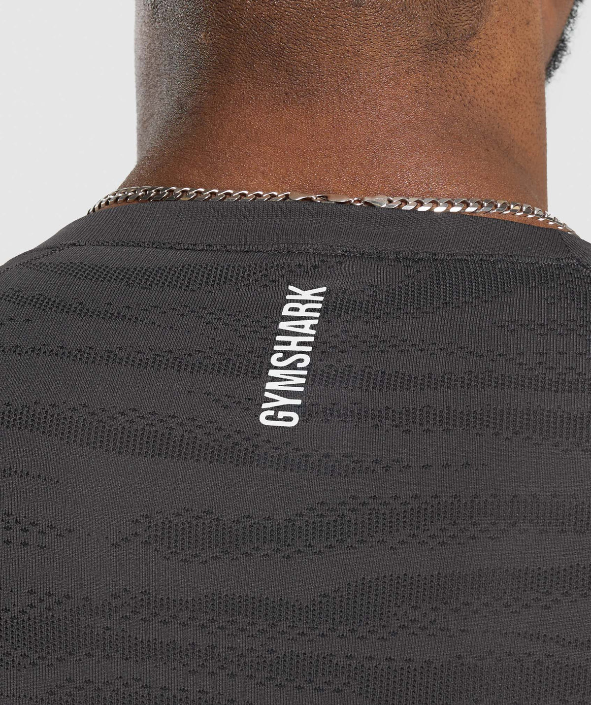 gymshark-geo-animal-seamless-long-sleeve-t-shirt-onyx-grey-black-aw24