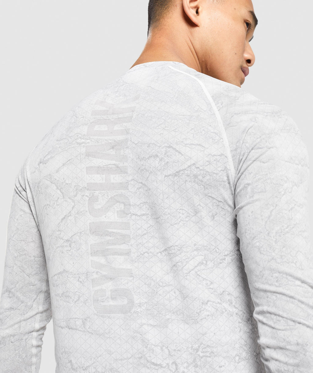 gymshark-geo-seamless-long-sleeve-t-shirt-off-white-light-grey-ss22