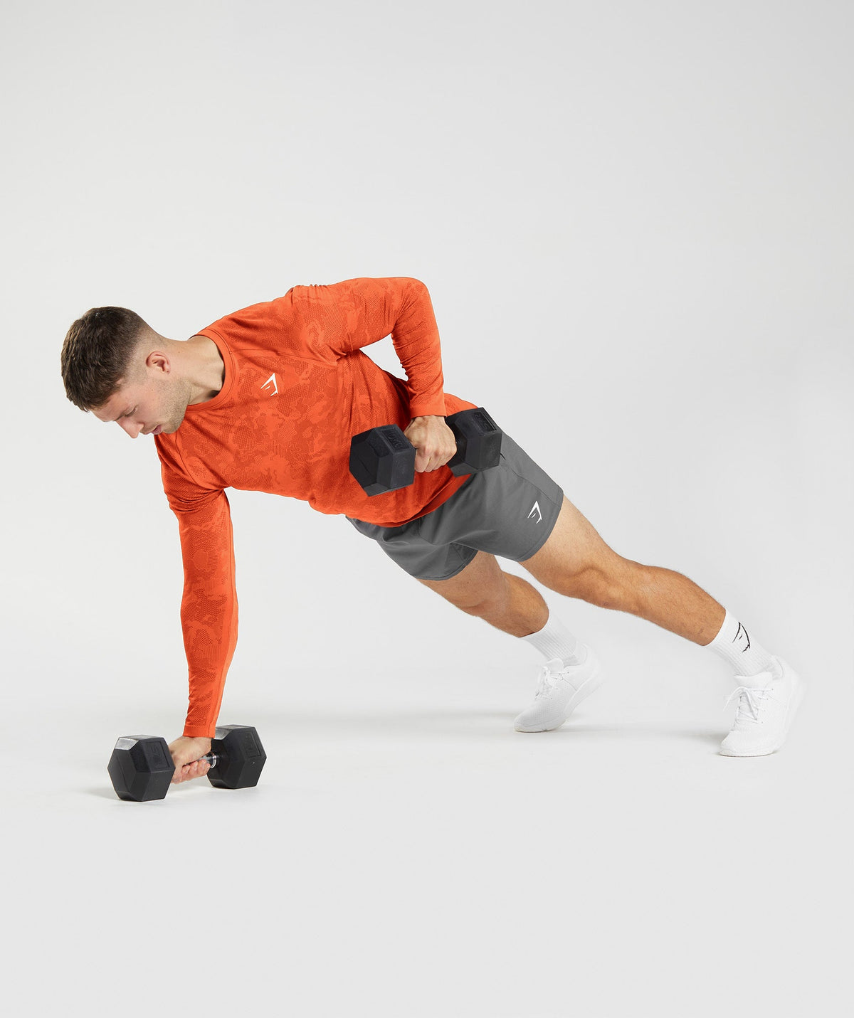 gymshark-geo-seamless-long-sleeve-t-shirt-pepper-red-salsa-red-aw22