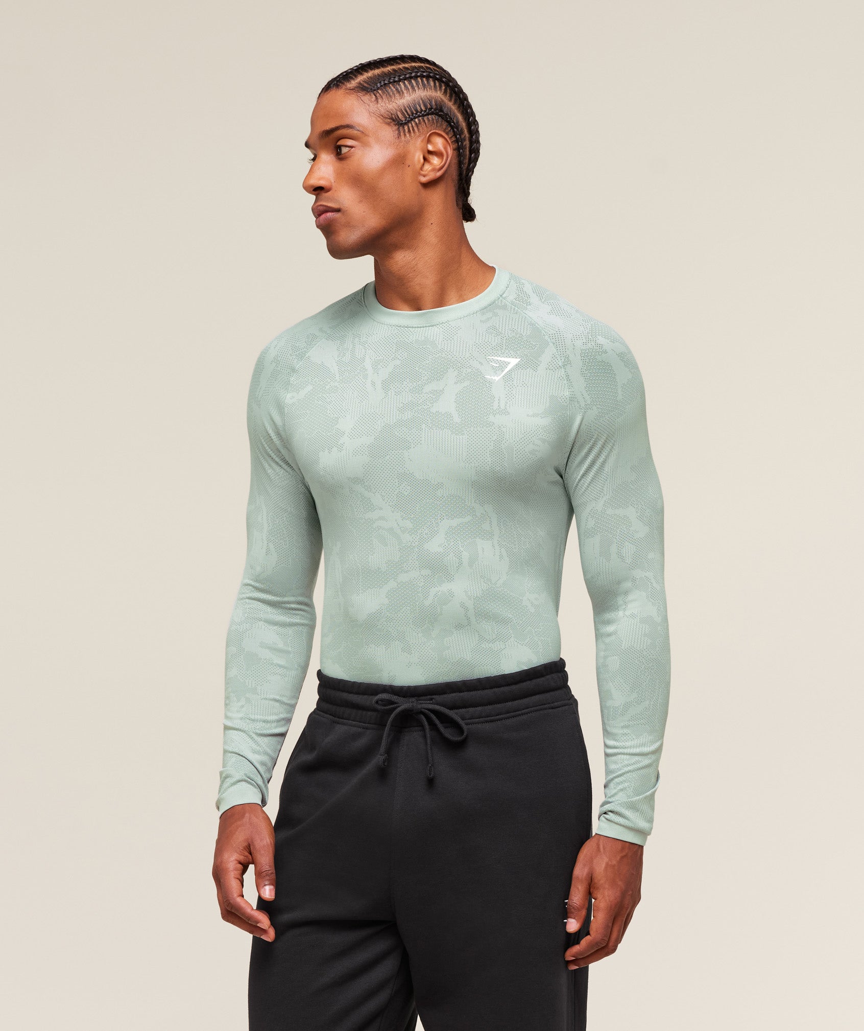gymshark-geo-seamless-long-sleeve-t-shirt-morning-blue-celeste-blue-ss25