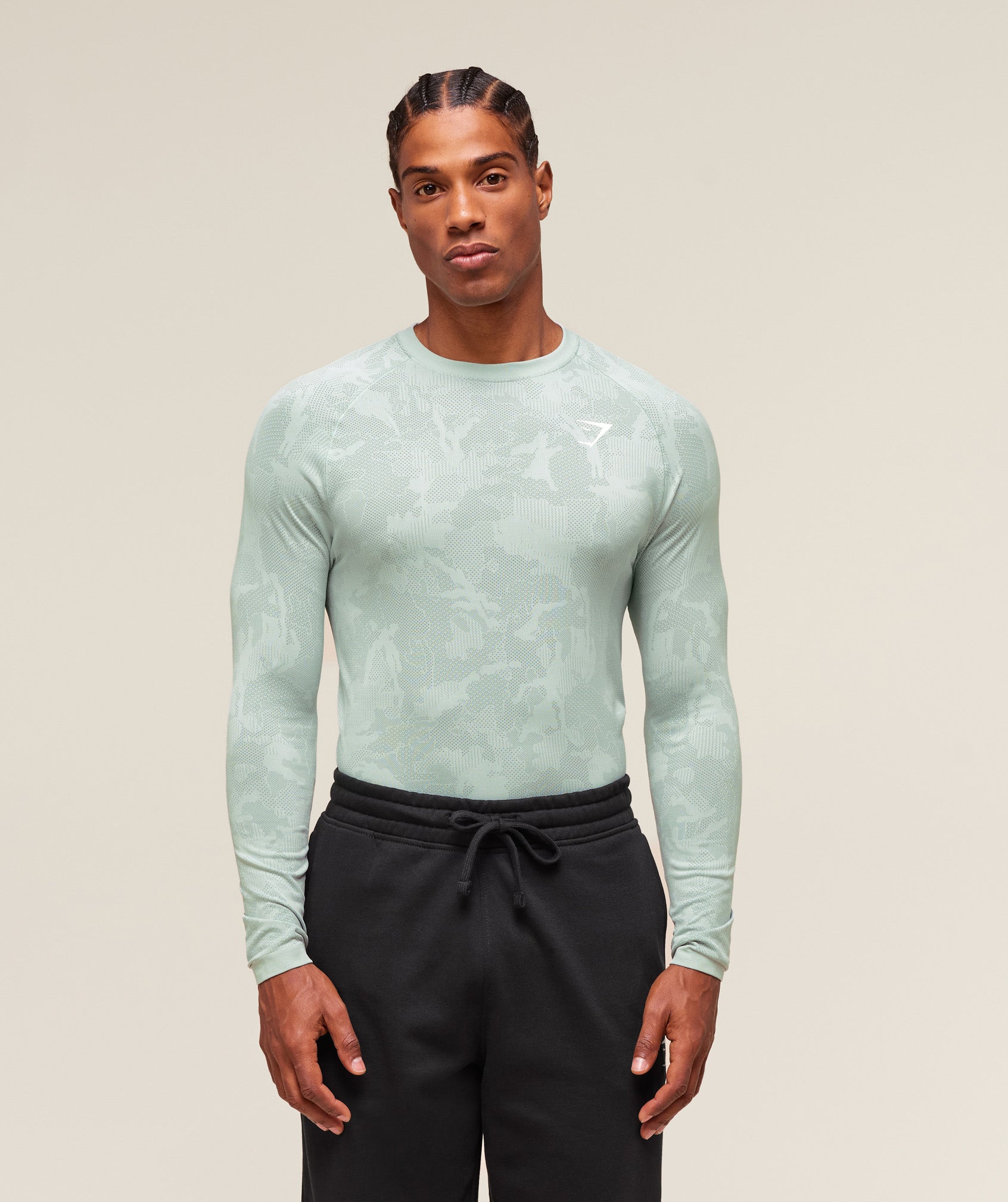 gymshark-geo-seamless-long-sleeve-t-shirt-morning-blue-celeste-blue-ss25