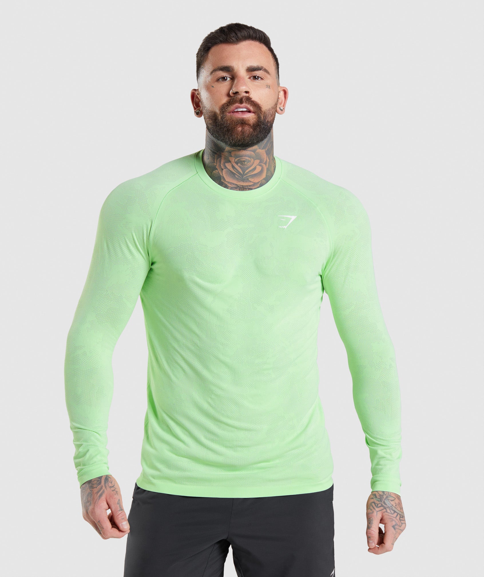 gymshark-geo-seamless-long-sleeve-t-shirt-bali-green-white-ss22
