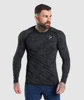 gymshark-geo-seamless-long-sleeve-t-shirt-black-charcoal-grey-ss22