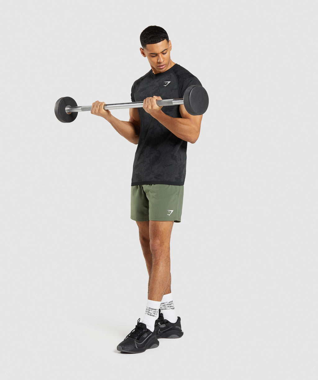 gymshark-geo-seamless-t-shirt-black-charcoal-grey-ss22