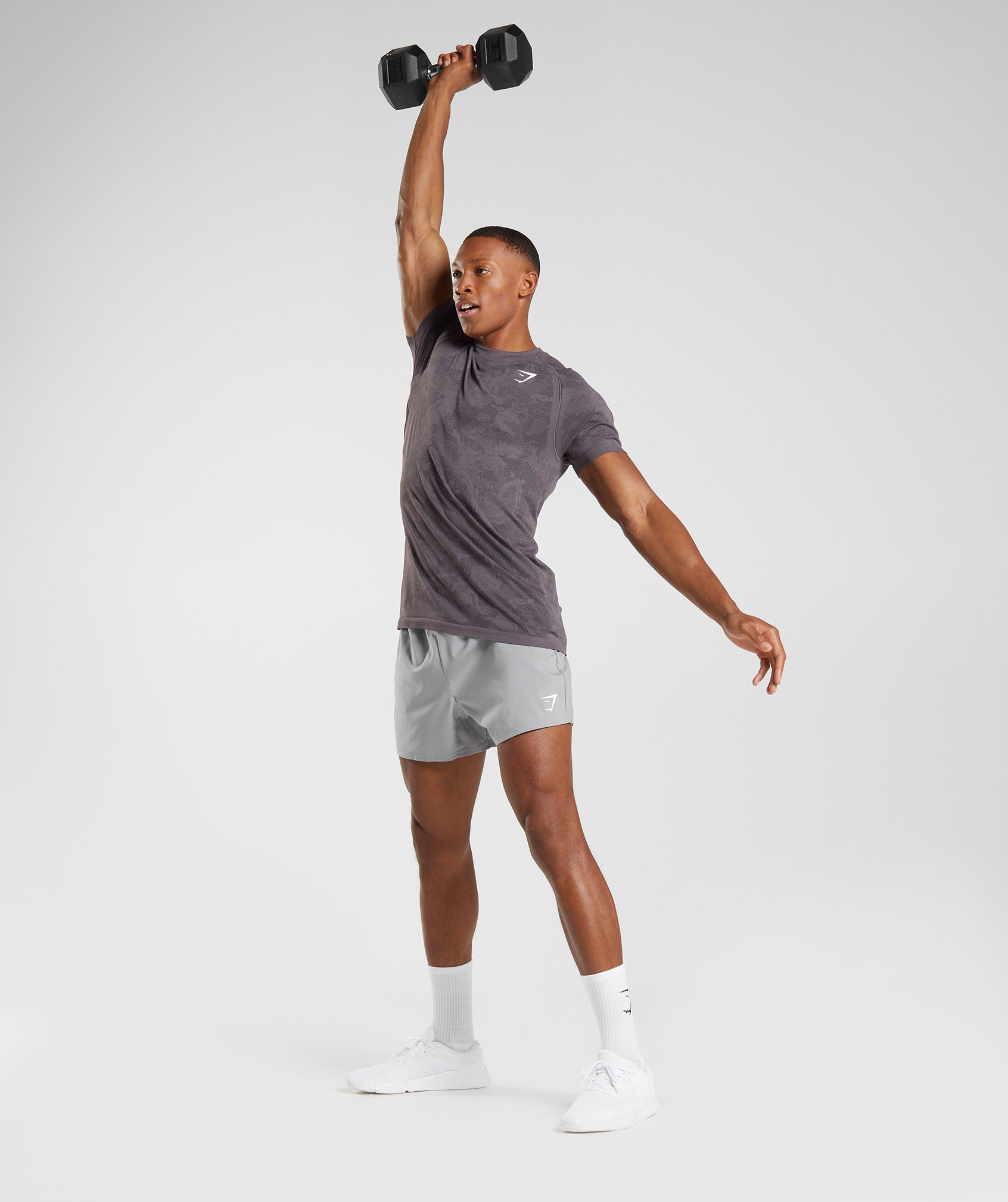 gymshark-geo-seamless-t-shirt-musk-lilac-black-aw22