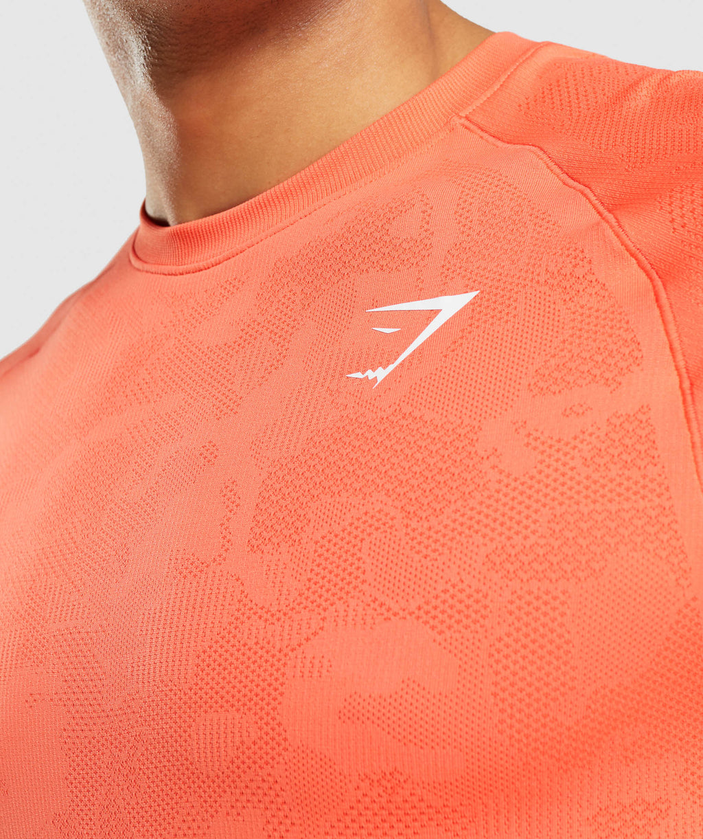 gymshark-geo-seamless-t-shirt-papaya-orange-spicy-orange-ss22
