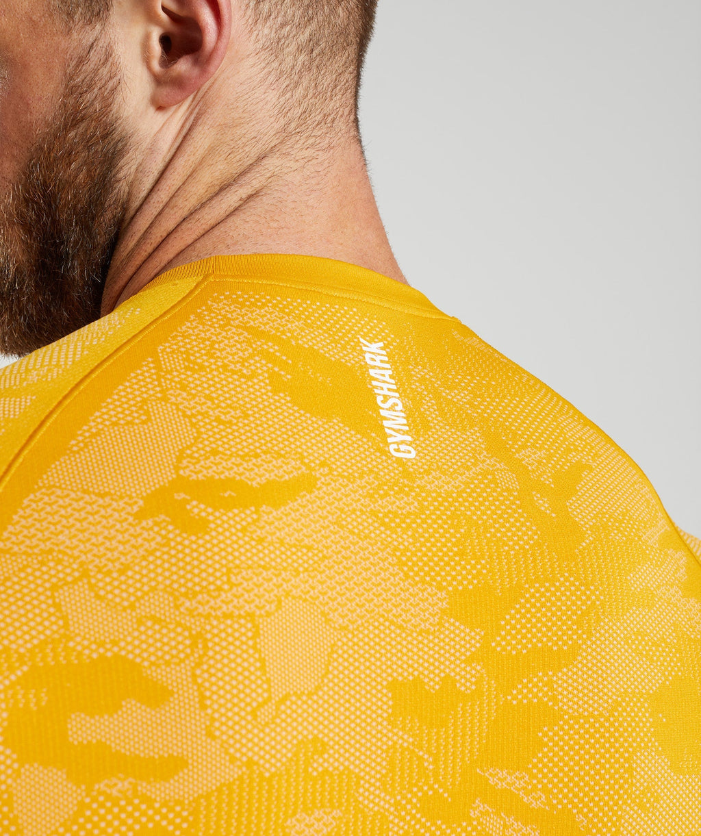 gymshark-geo-seamless-t-shirt-sunny-yellow-white-ss23