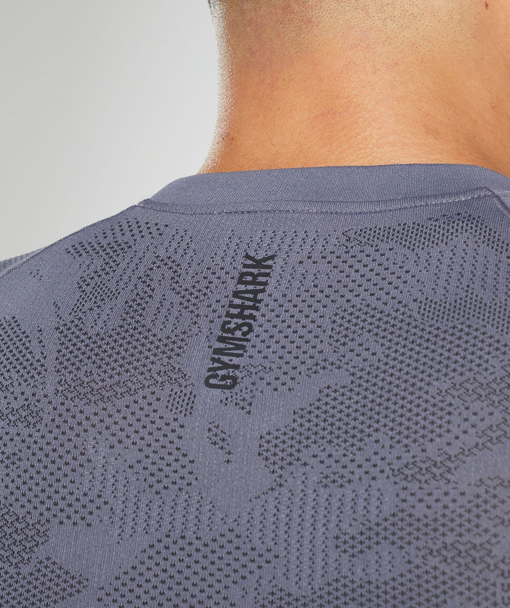 gymshark-geo-seamless-t-shirt-dewberry-purple-black-aw23