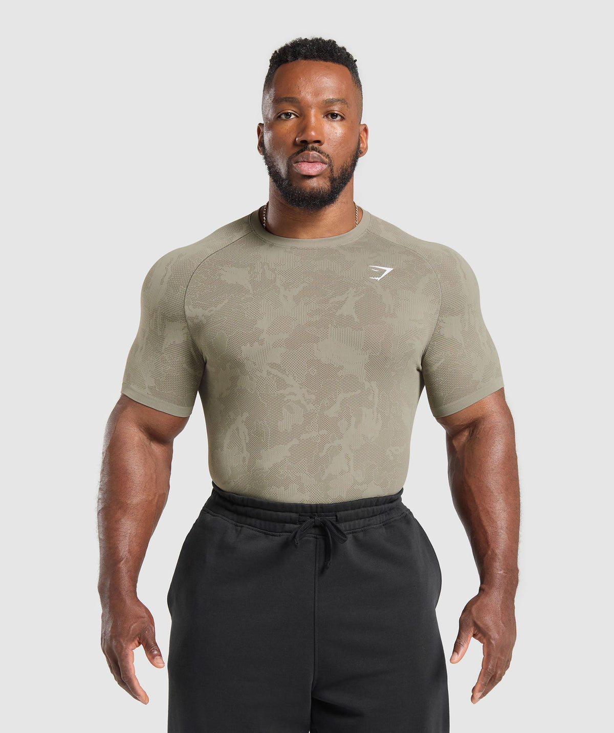 gymshark-geo-seamless-t-shirt-linen-brown-camo-brown-aw24