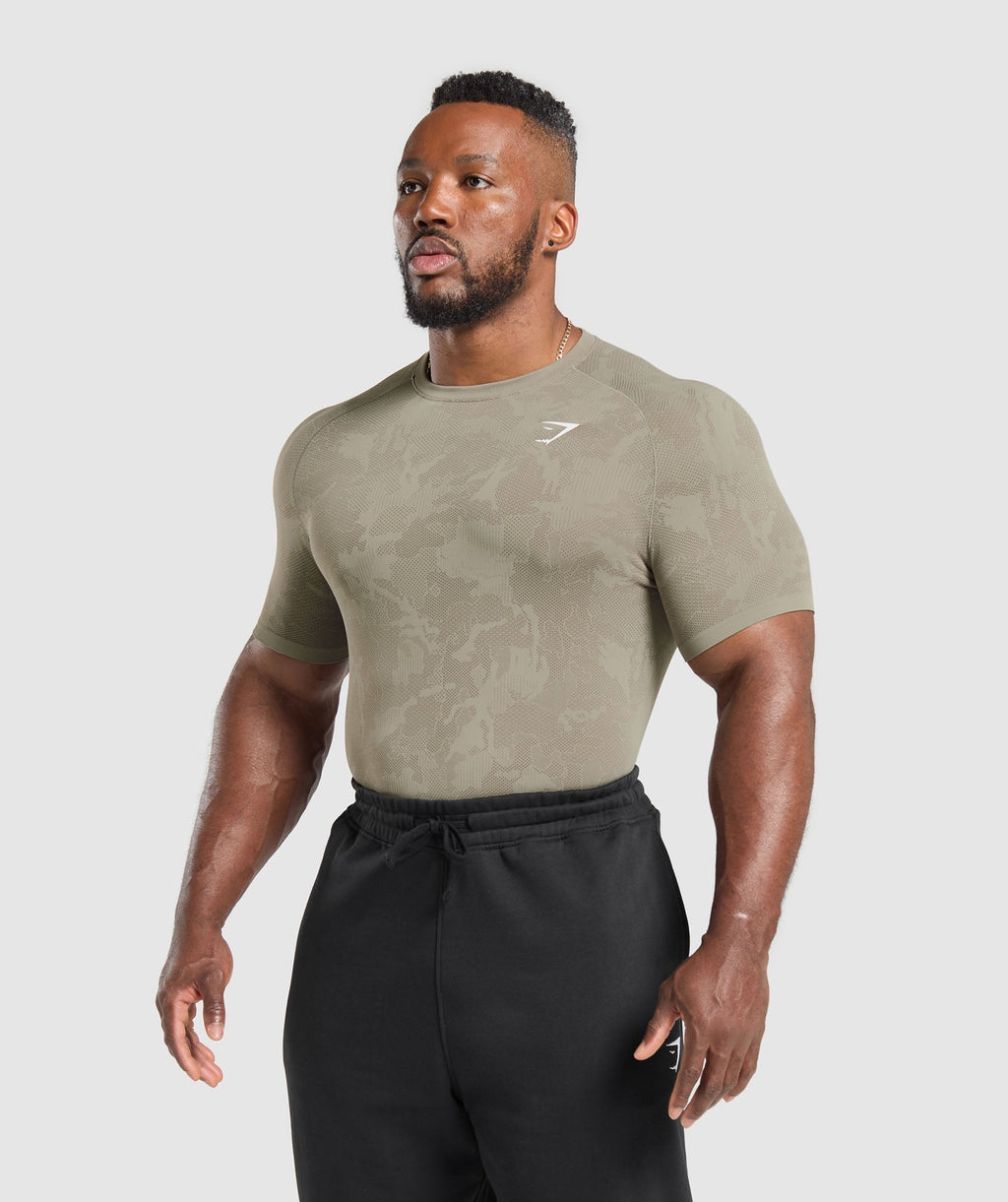 gymshark-geo-seamless-t-shirt-linen-brown-camo-brown-aw24