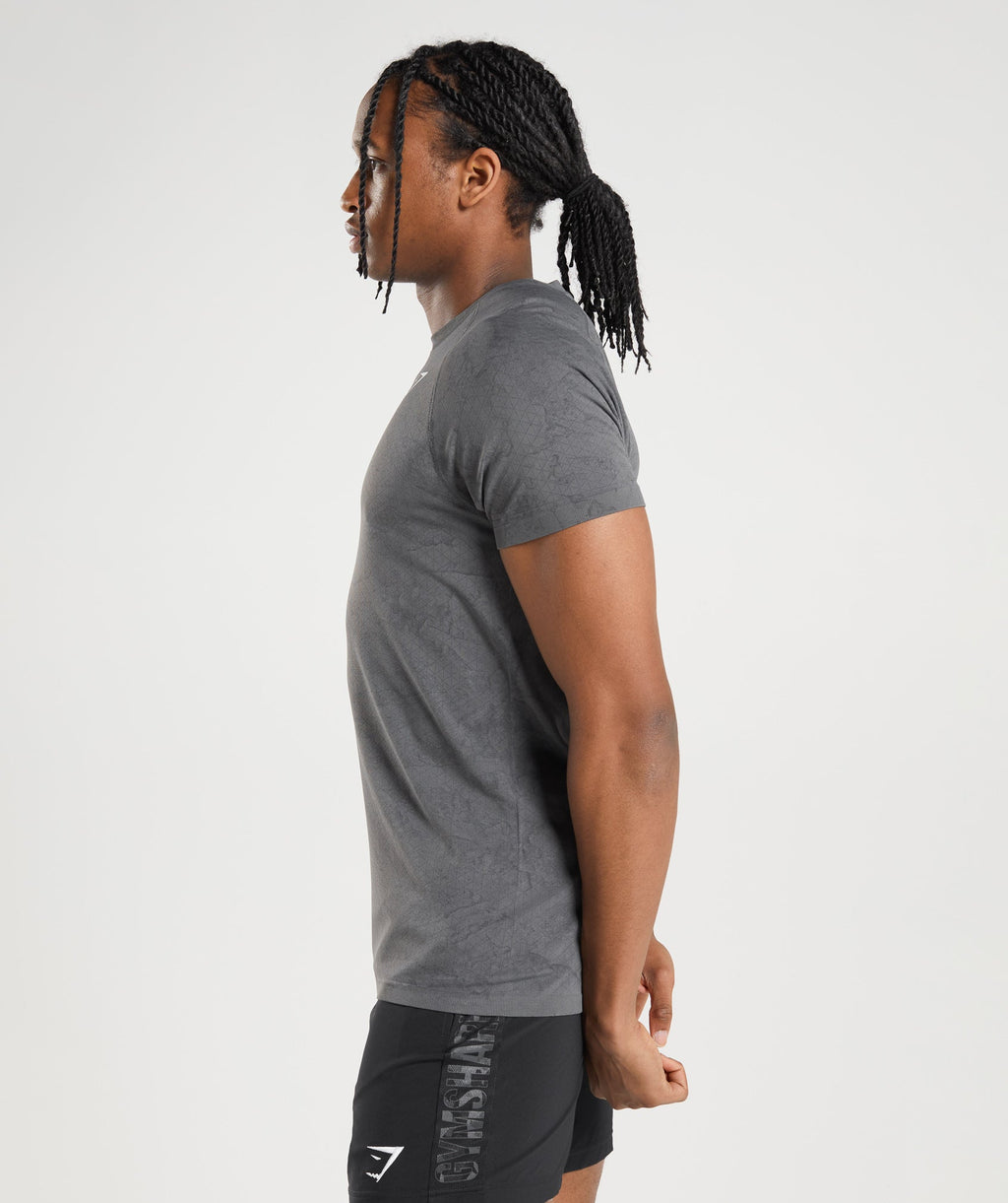 gymshark-geo-seamless-t-shirt-charcoal-grey-black-ss22