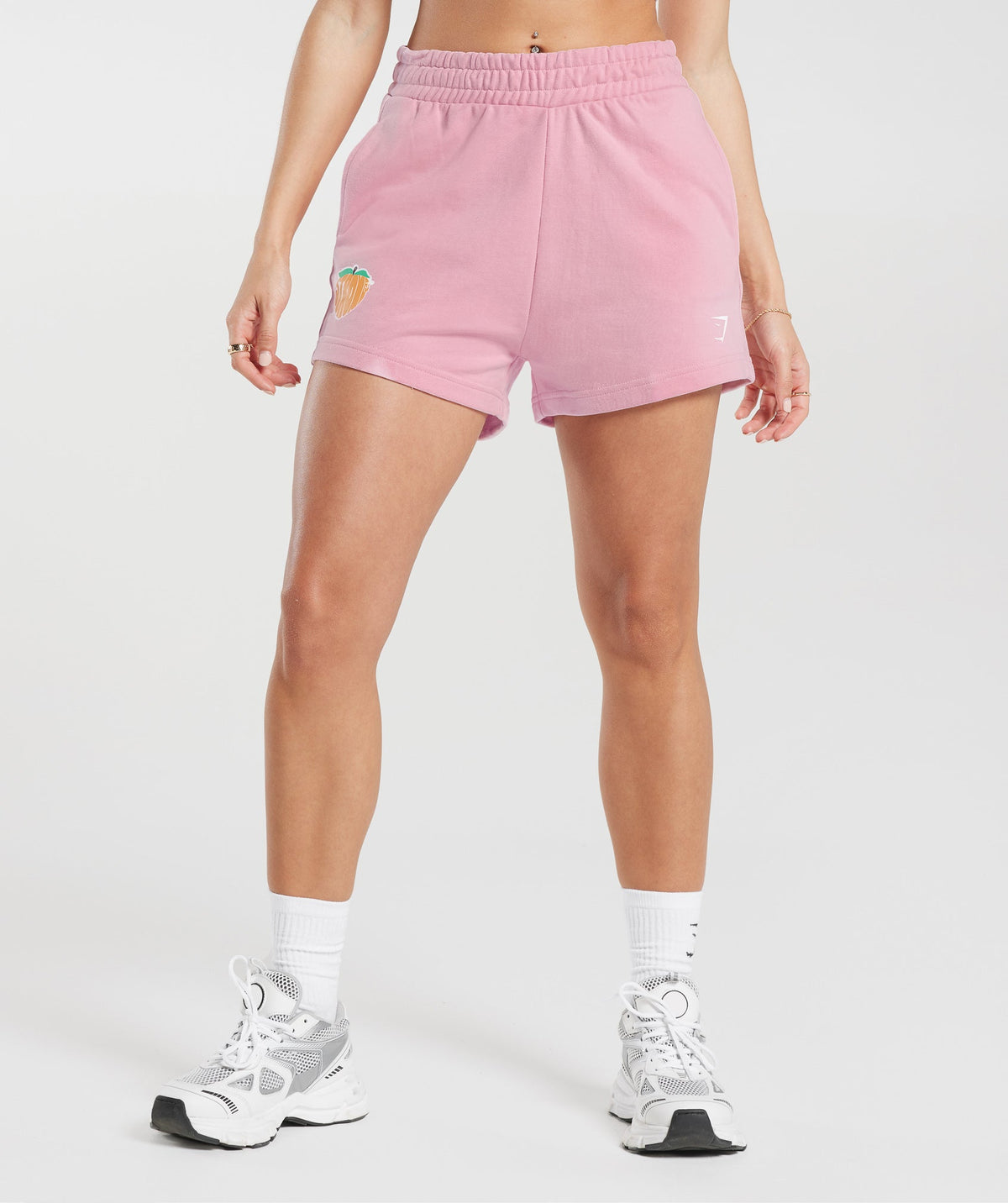 gymshark-strong-peach-shorts-candy-floss-pink