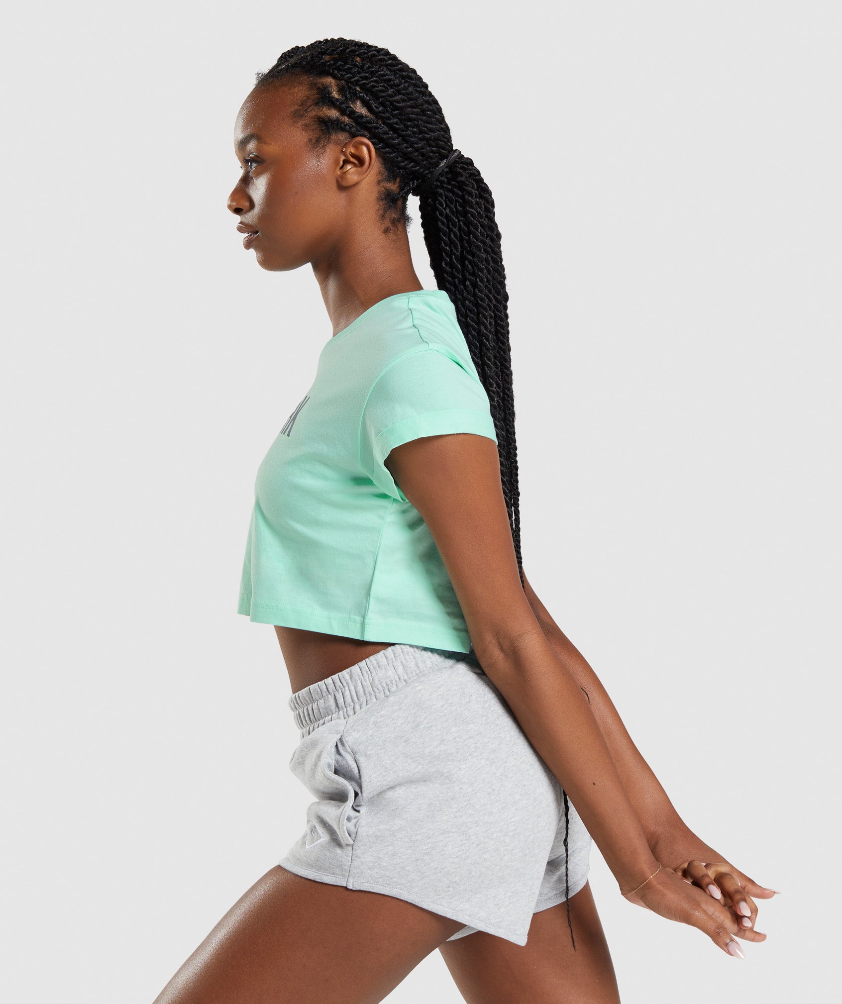 gymshark-apollo-crop-top-turbo-blue-ss22