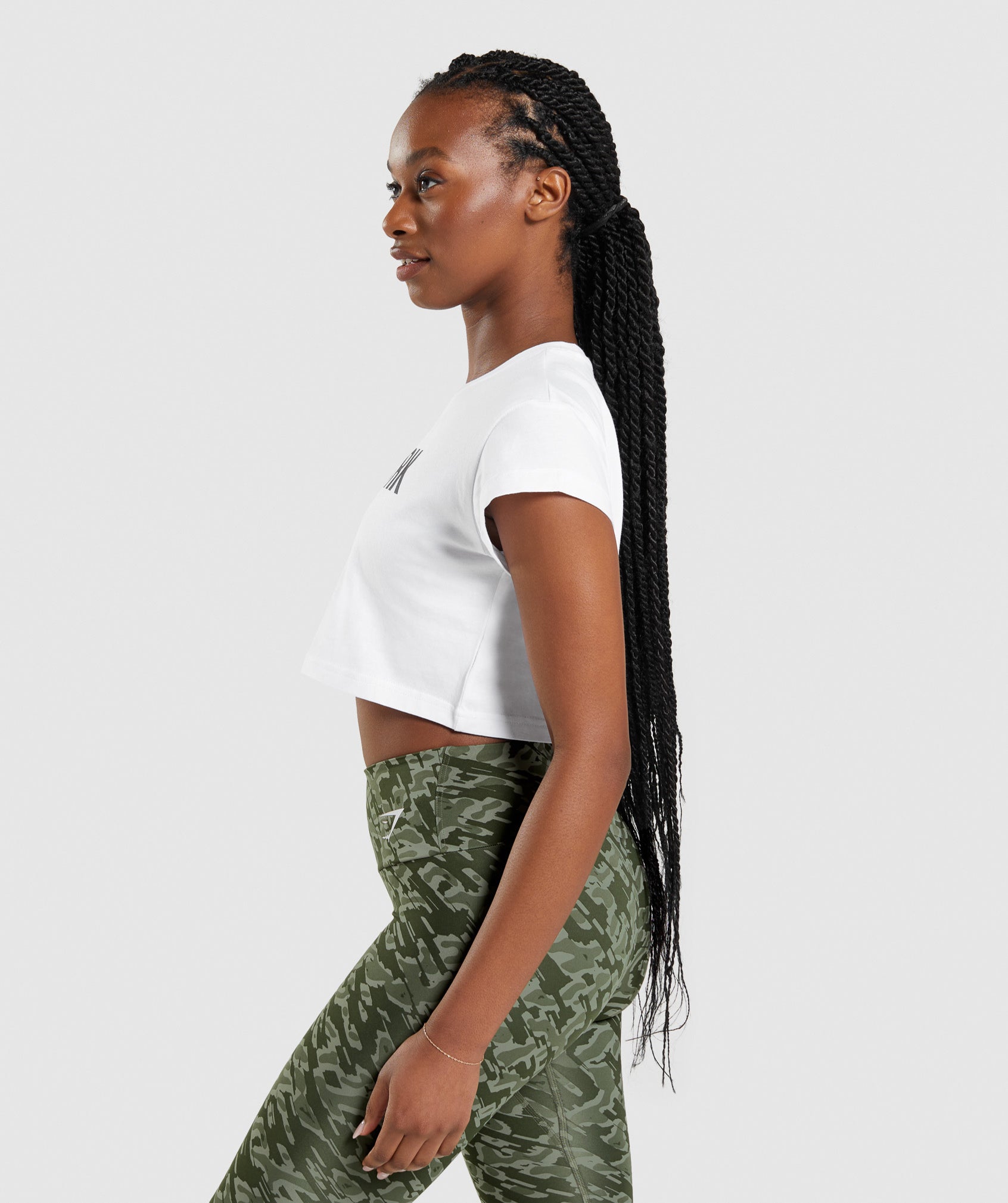 gymshark-apollo-crop-top-white-ss22