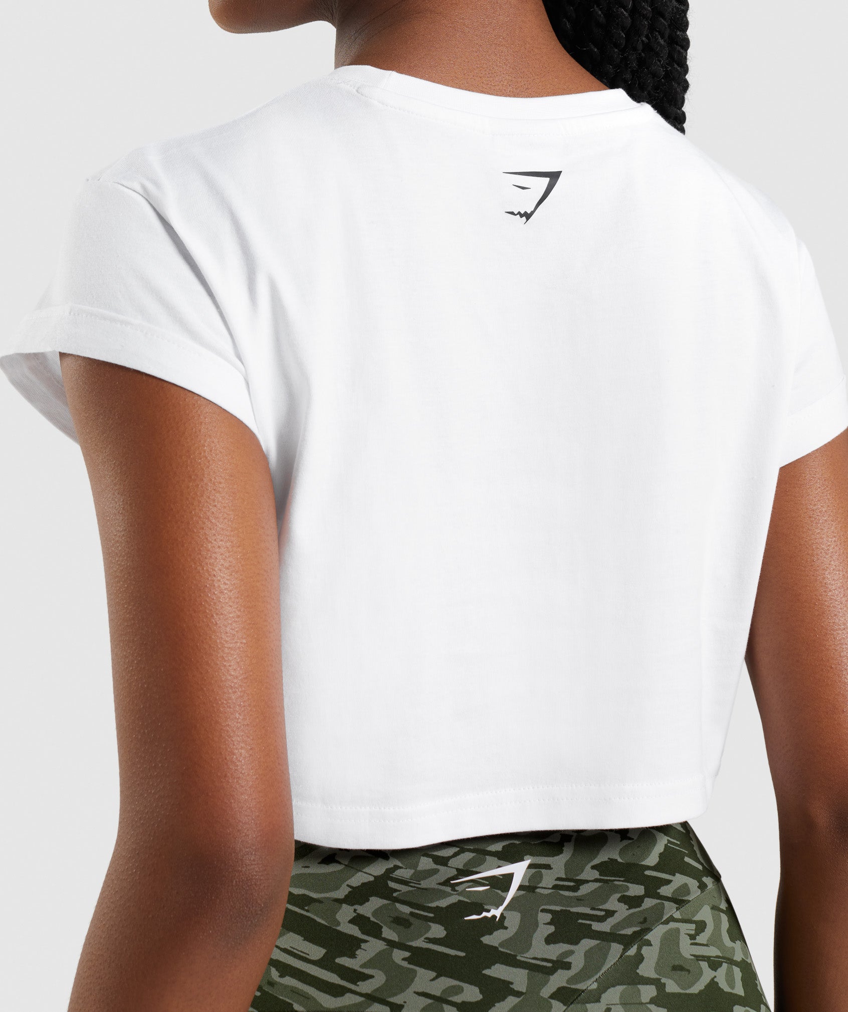 gymshark-apollo-crop-top-white-ss22