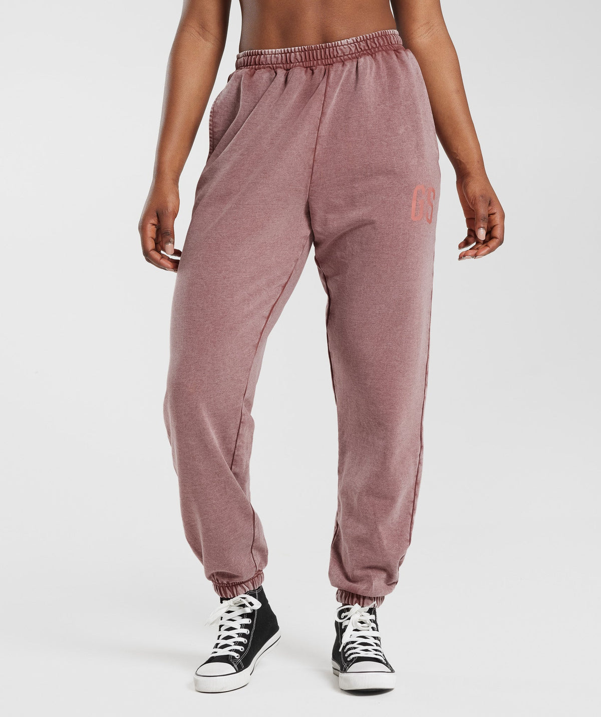 gymshark-collegiate-joggers-dusty-maroon-ss23