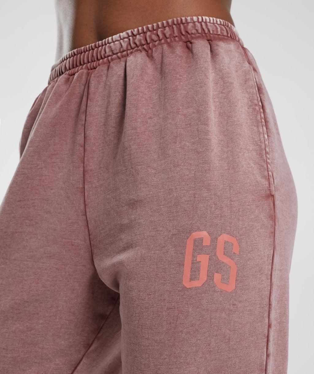 gymshark-collegiate-joggers-dusty-maroon-ss23