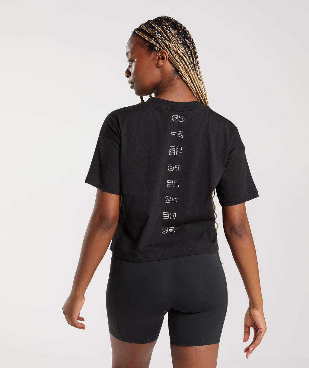 gymshark-central-graphic-midi-tee-black-ss23
