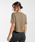 gymshark-central-graphic-midi-tee-fossil-brown-ss23