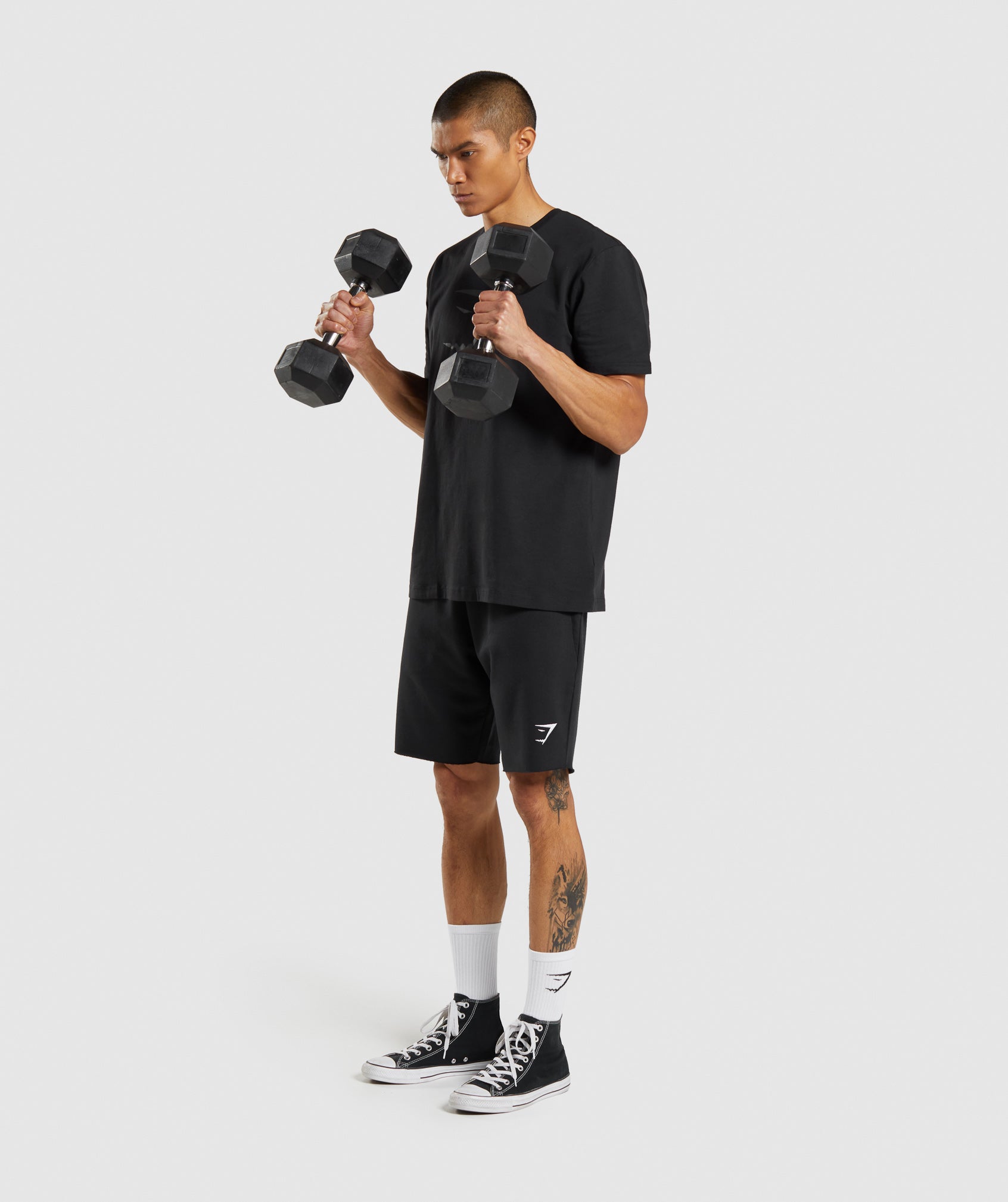 gymshark-sharkhead-infill-t-shirt-black-aw21