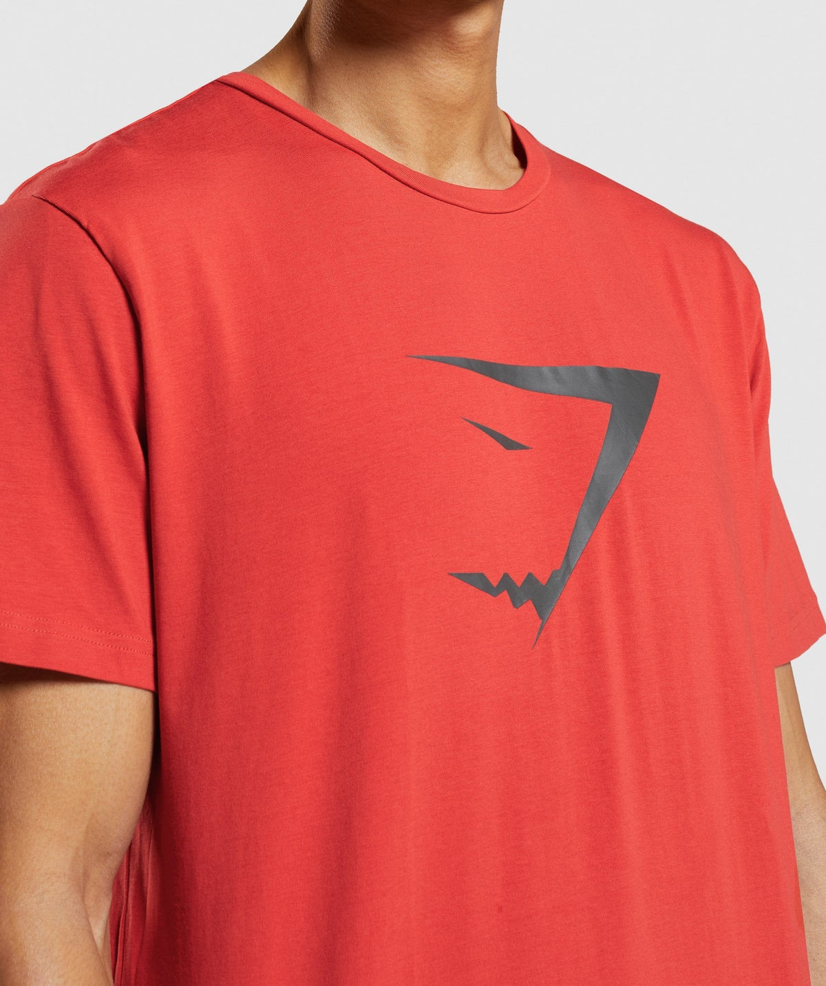 gymshark-sharkhead-infill-t-shirt-red-aw21