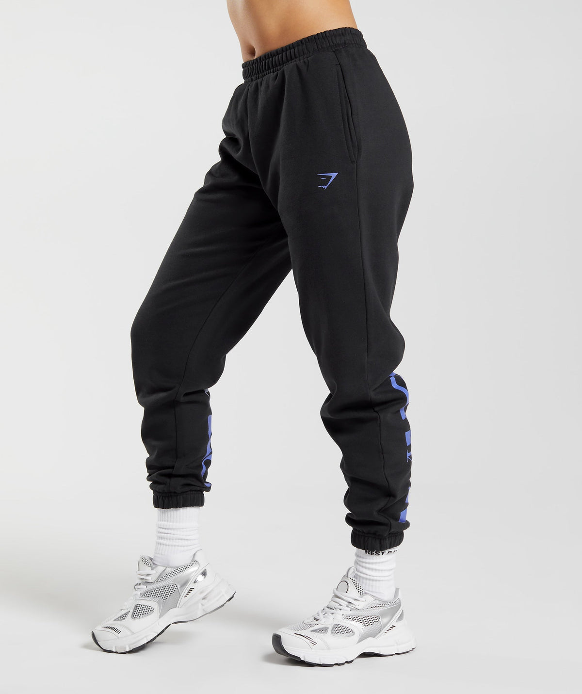 gymshark-maxed-out-joggers-black-ss23