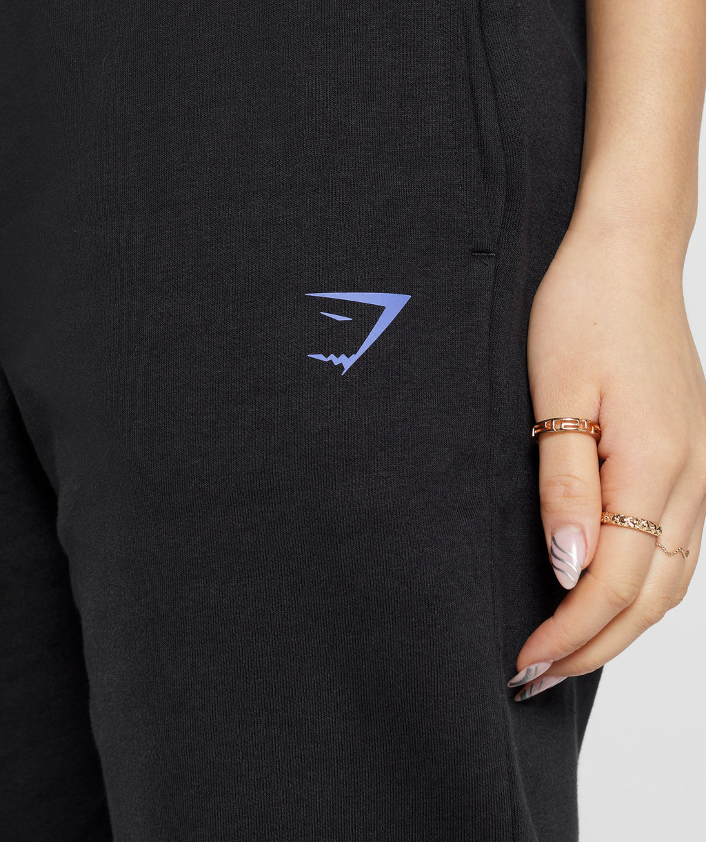 gymshark-maxed-out-joggers-black-ss23