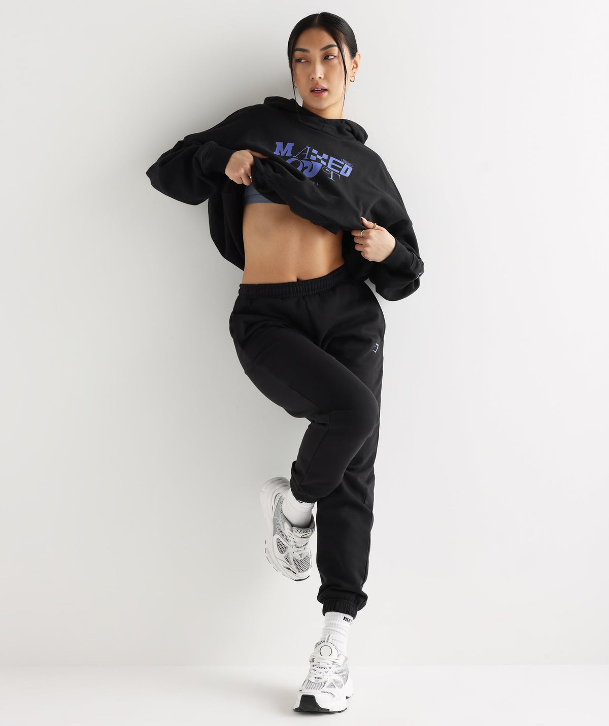 gymshark-maxed-out-joggers-black-ss23