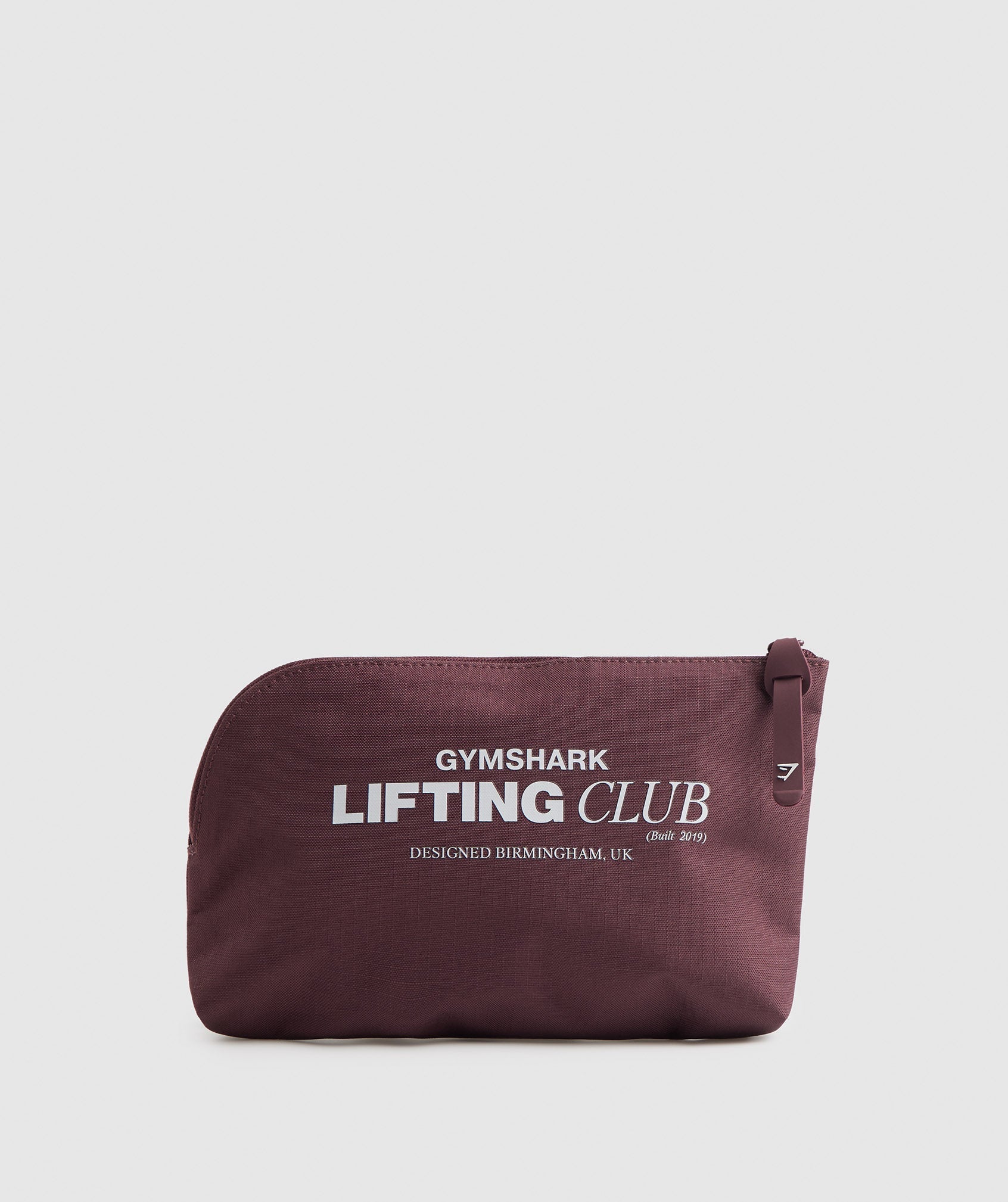 gymshark-social-club-cosmetic-bag-cherry-brown-aw22