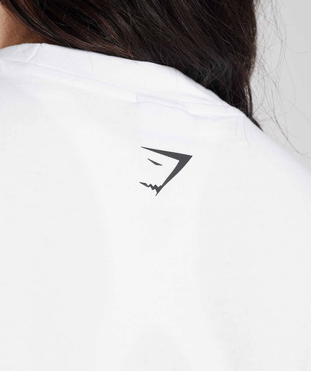 gymshark-lifting-graphic-oversized-t-shirt-white-ss23