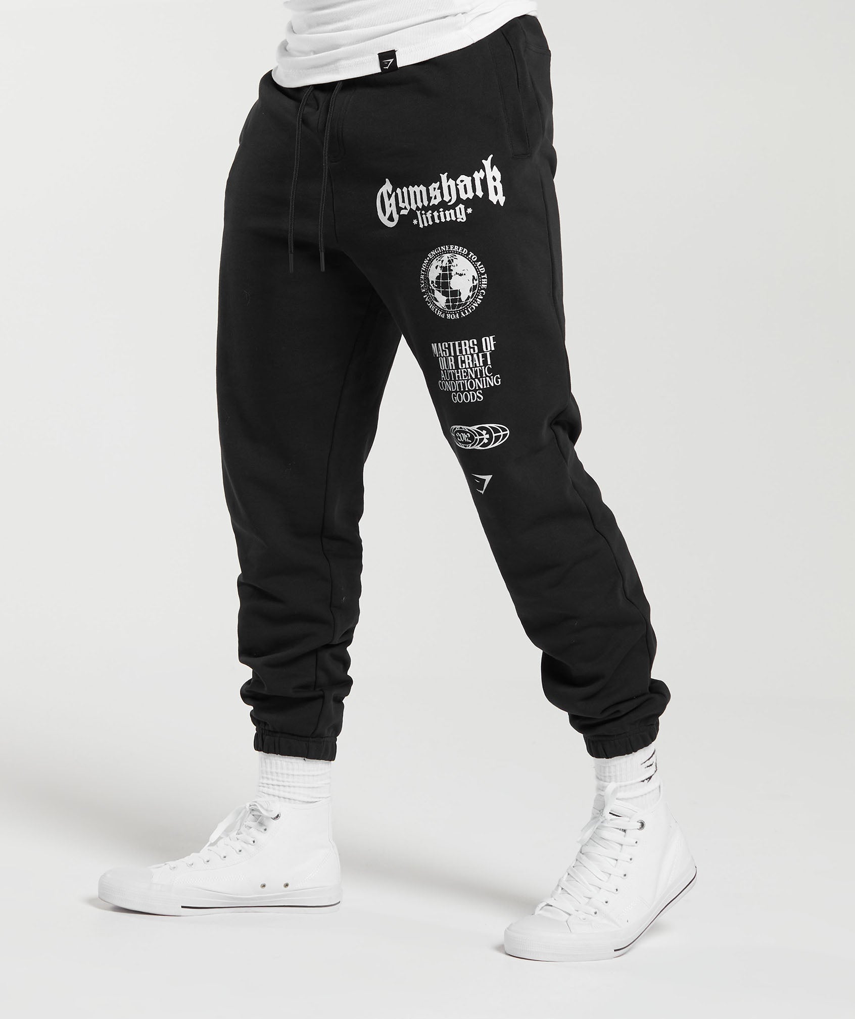 gymshark-global-lifting-oversized-joggers-black-aw23