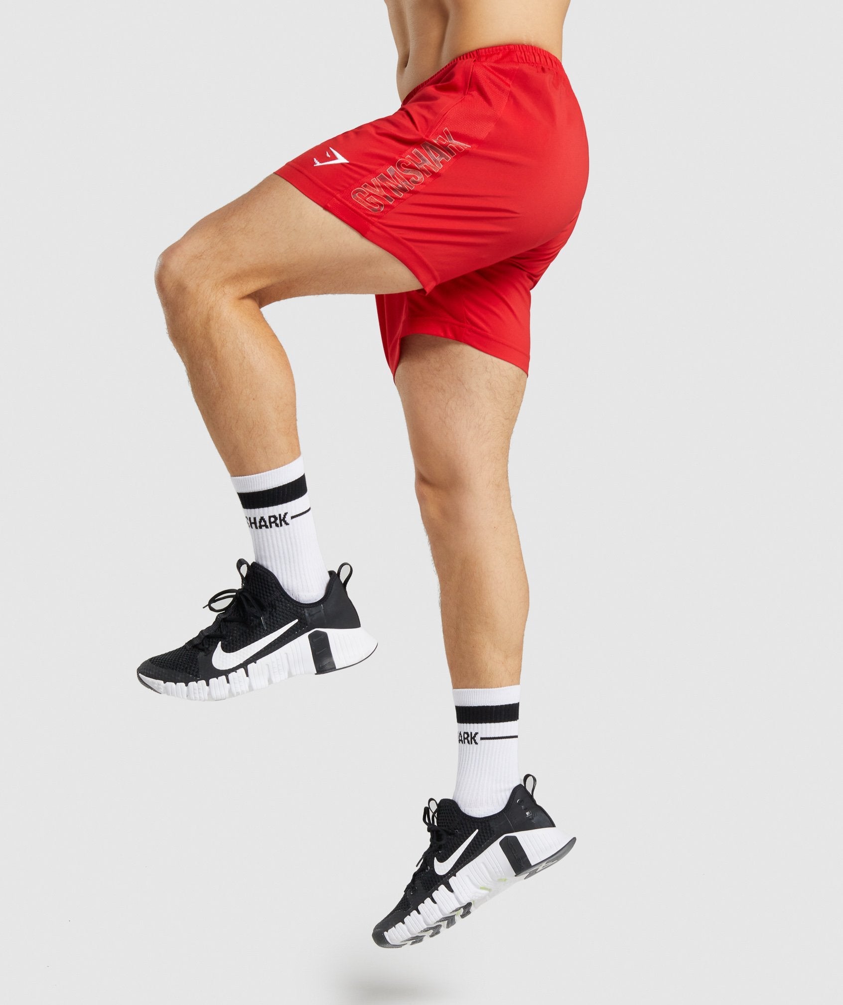 gymshark-graphic-sport-shorts-sports-red