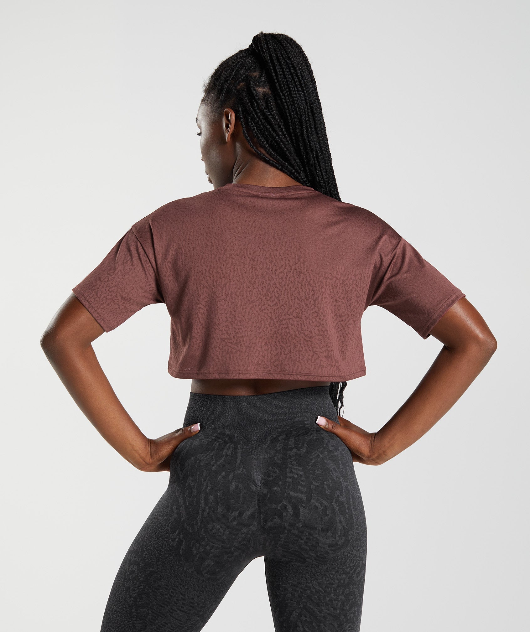 gymshark-adapt-animal-seamless-crop-top-reef-cherry-brown-aw22