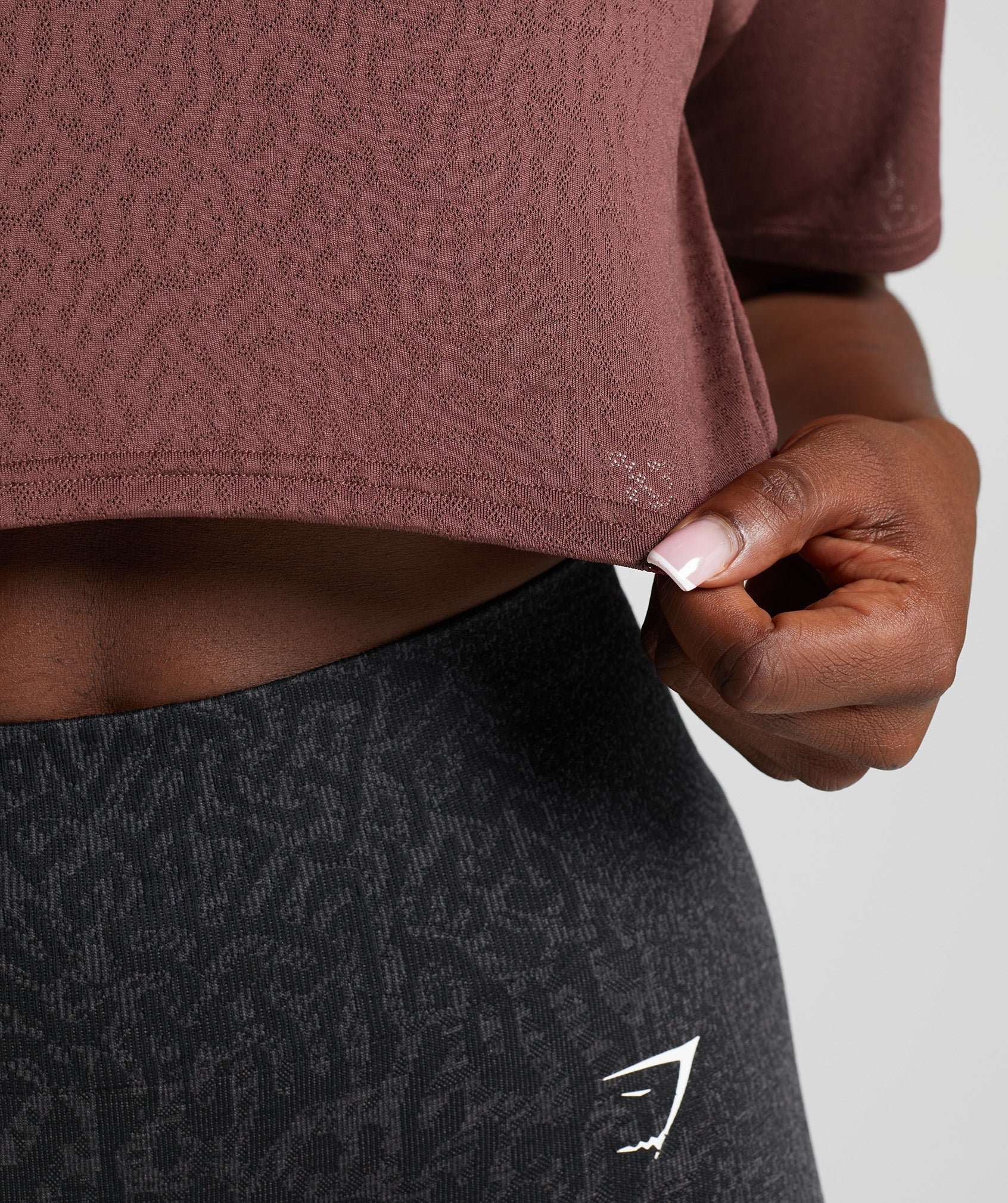 gymshark-adapt-animal-seamless-crop-top-reef-cherry-brown-aw22