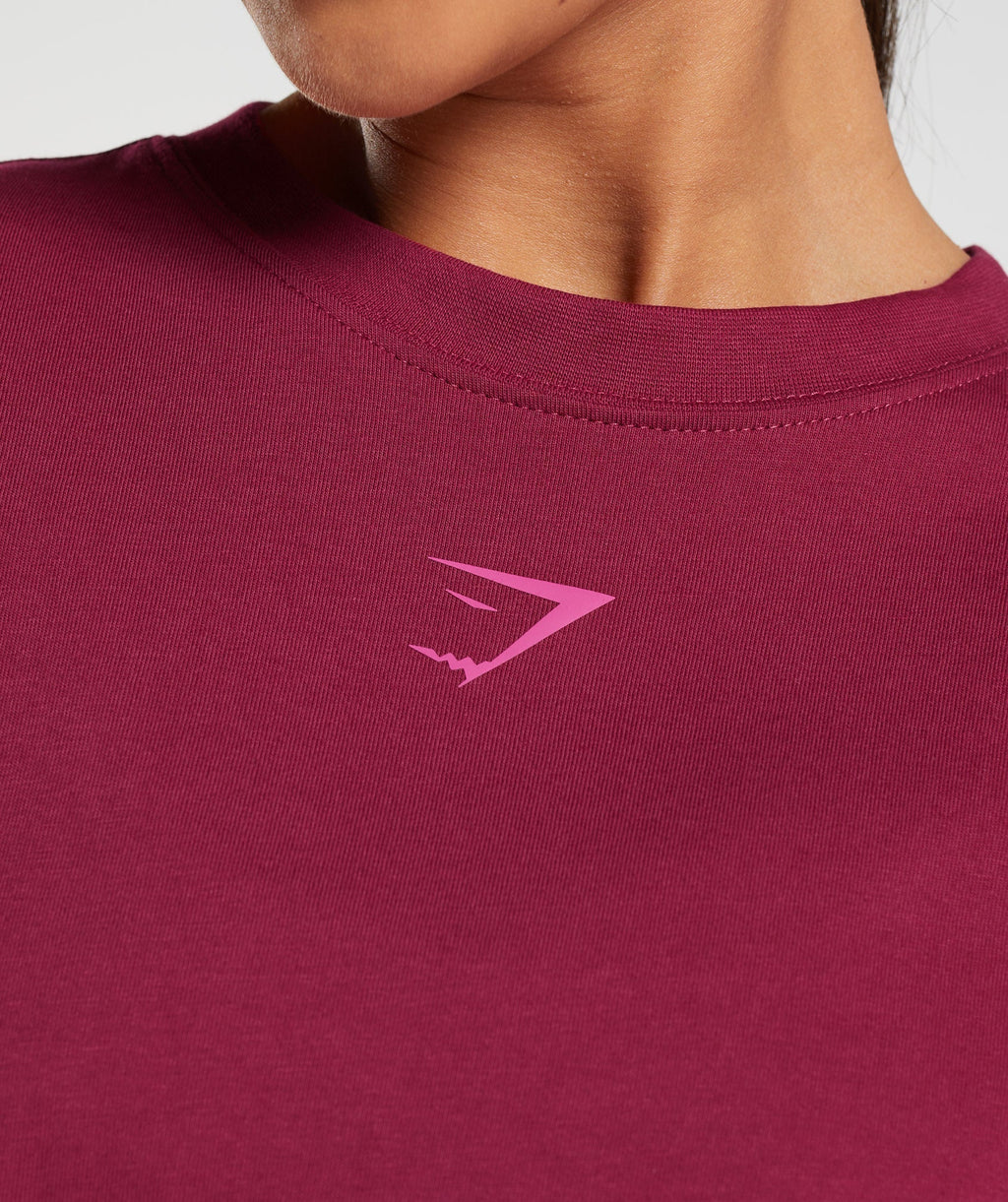 gymshark-fraction-oversized-t-shirt-currant-pink-aw22