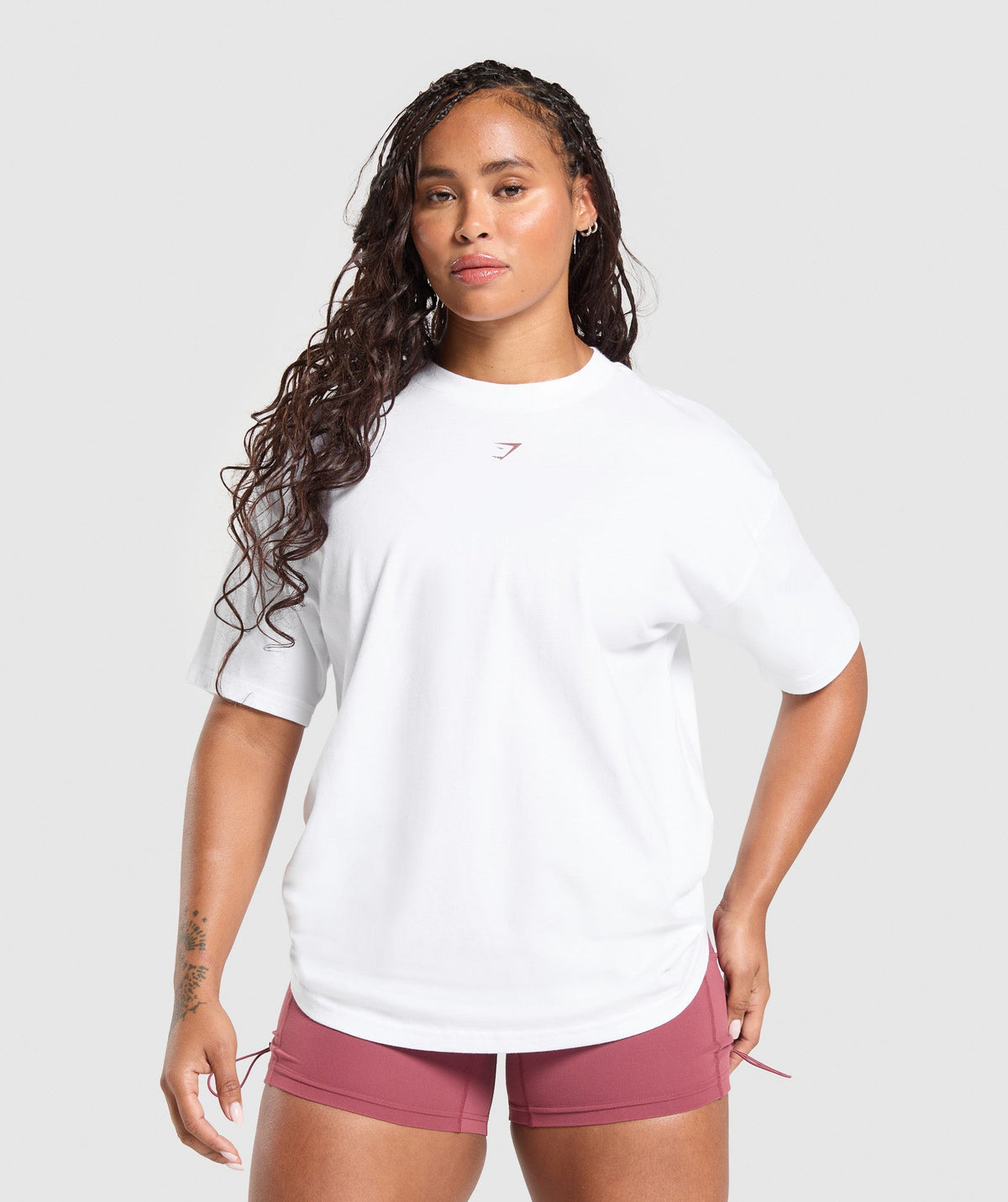 gymshark-gritty-muscle-mommy-graphic-t-shirt-white-ss25