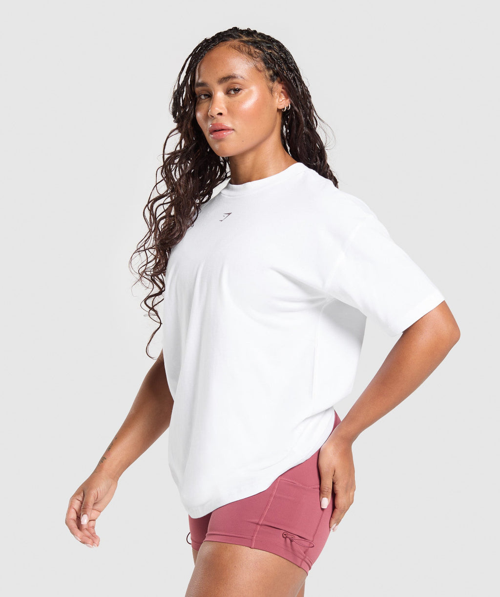 gymshark-gritty-muscle-mommy-graphic-t-shirt-white-ss25