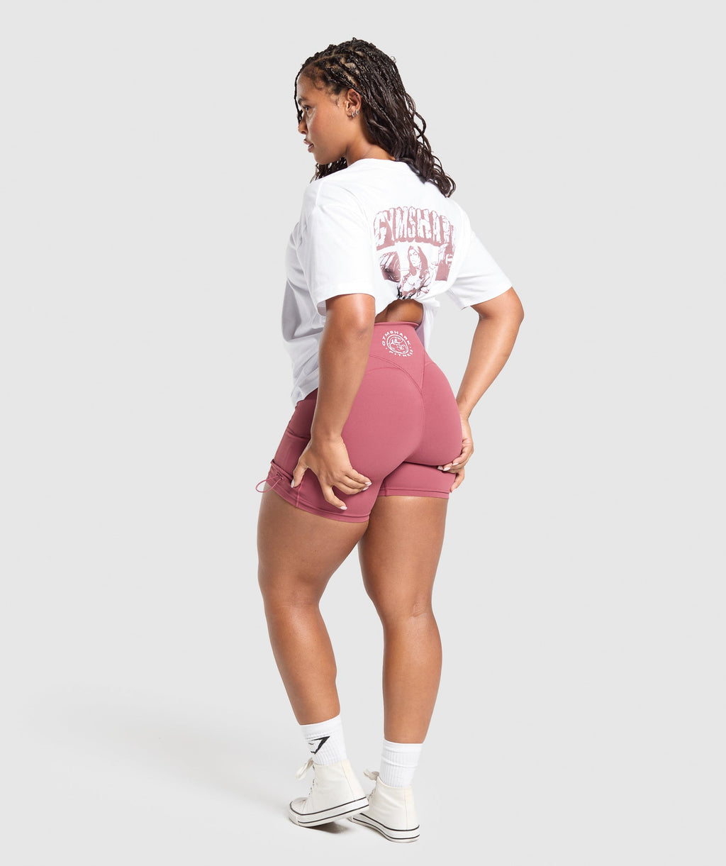 gymshark-gritty-muscle-mommy-graphic-t-shirt-white-ss25