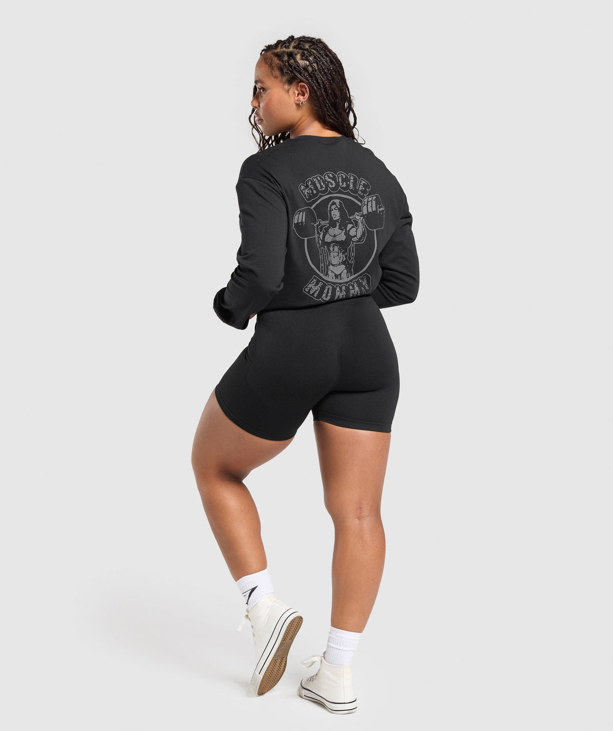 gymshark-gritty-muscle-mommy-long-sleeve-top-black-ss25