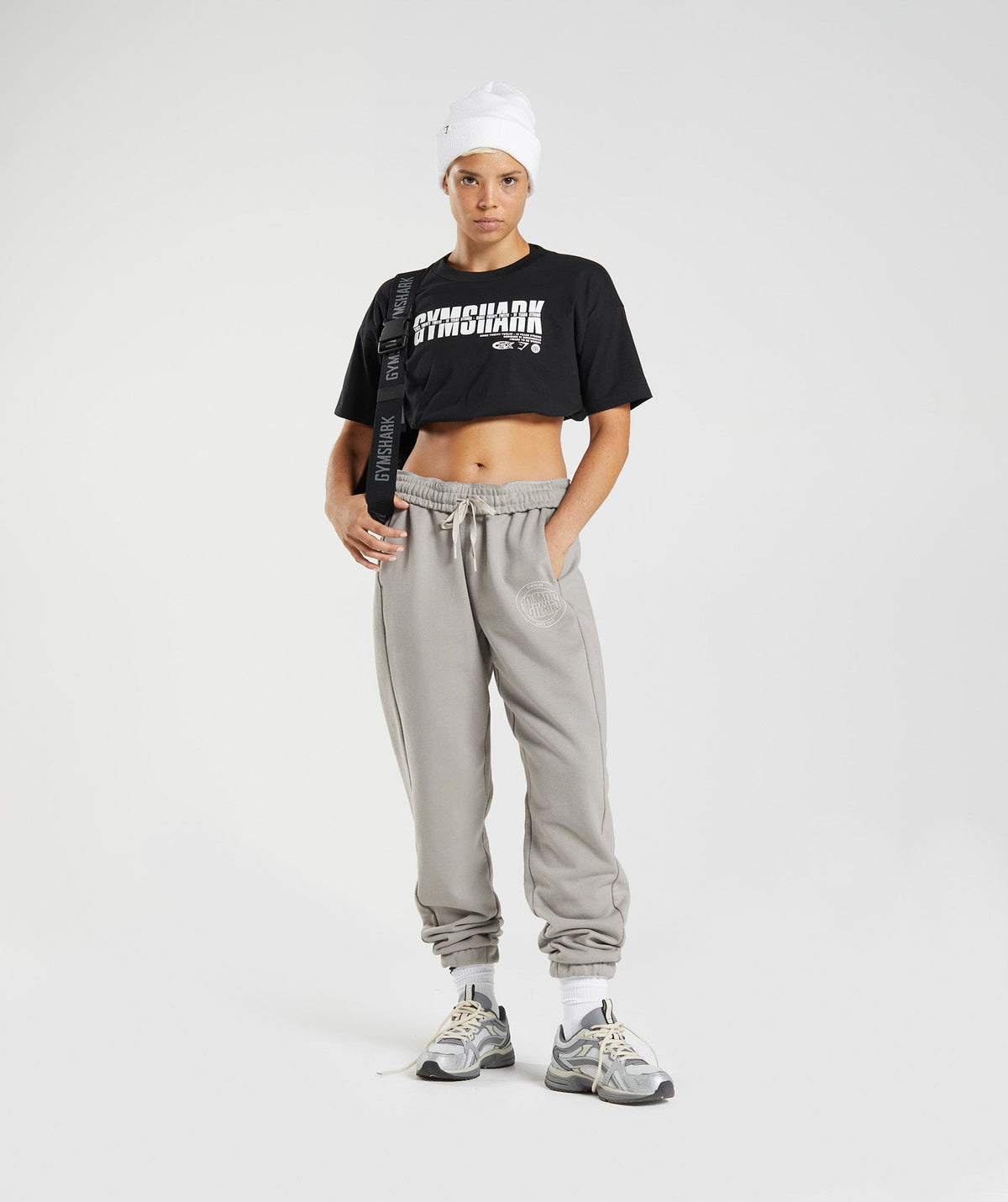 gymshark-gs10-year-midi-top-black-aw22