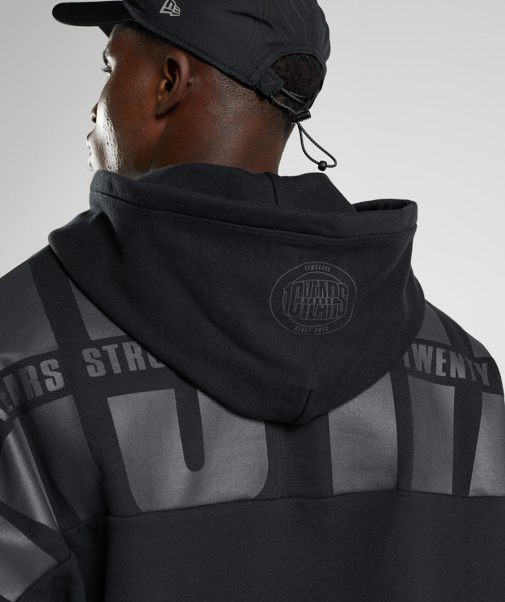 gymshark-gs10-year-hoodie-black-mens-aw22