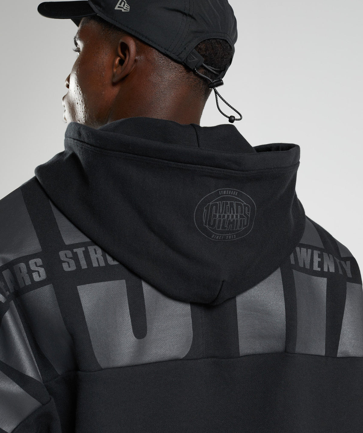 gymshark-gs10-year-hoodie-black-mens-aw22