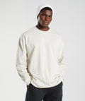 gymshark-gs10-year-oversized-long-sleeve-t-shirt-chalky-grey-aw22