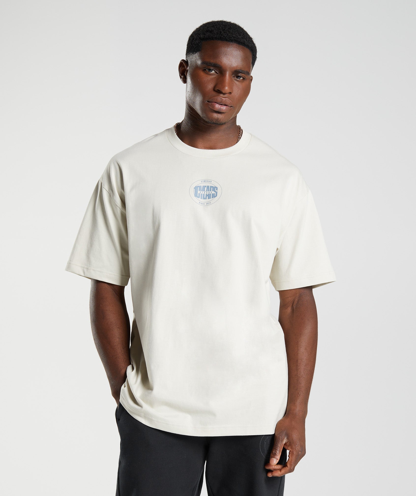 gymshark-gs10-year-oversized-t-shirt-chalky-grey-aw22