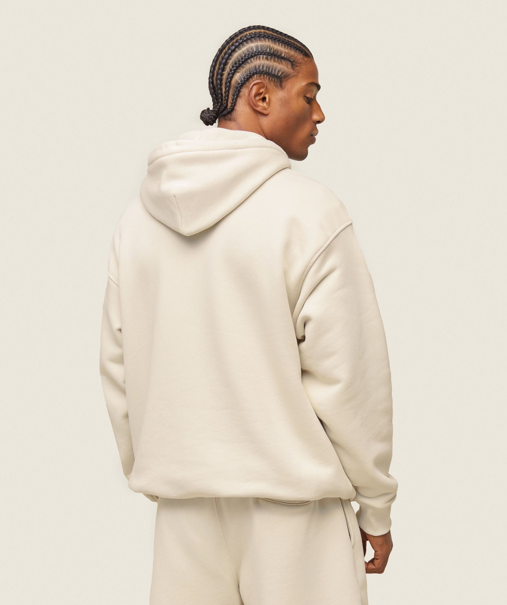 gymshark-everywear-relaxed-hoodie-oat-white-aw24