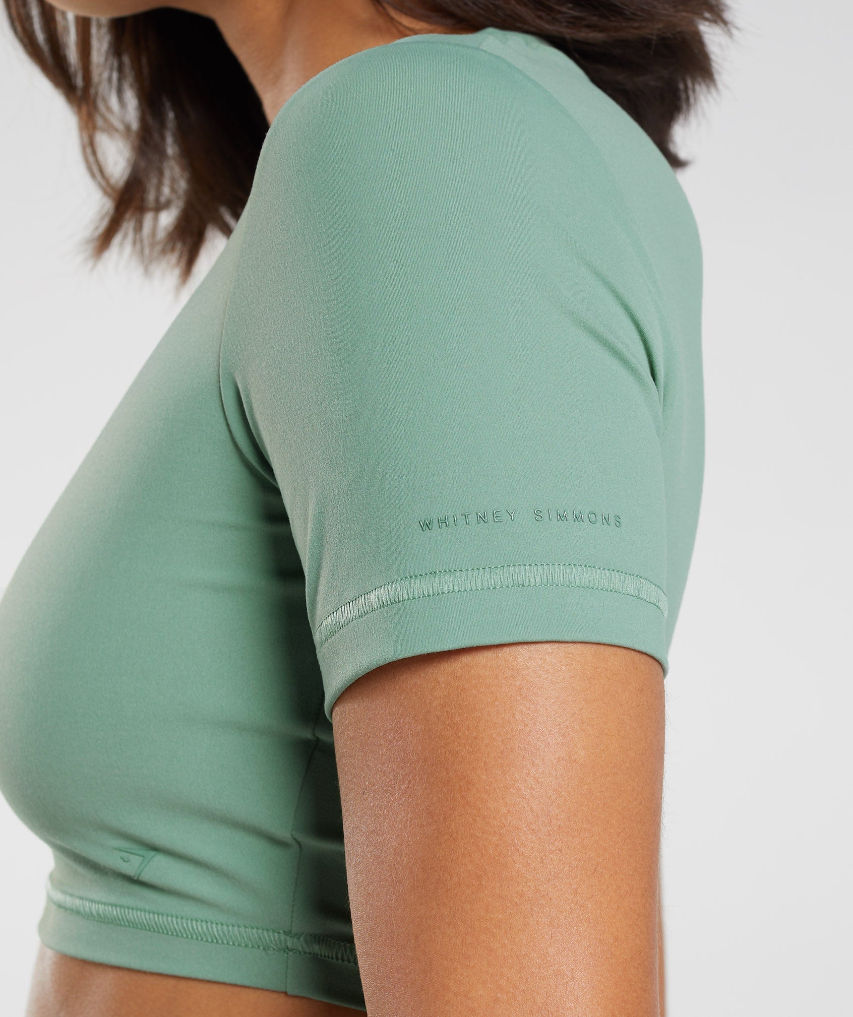 gymshark-whitney-short-sleeve-crop-top-leaf-green-ss23