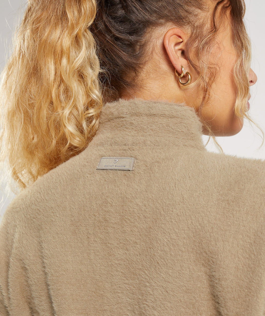 gymshark-whitney-eyelash-knit-jacket-cement-brown-ss23