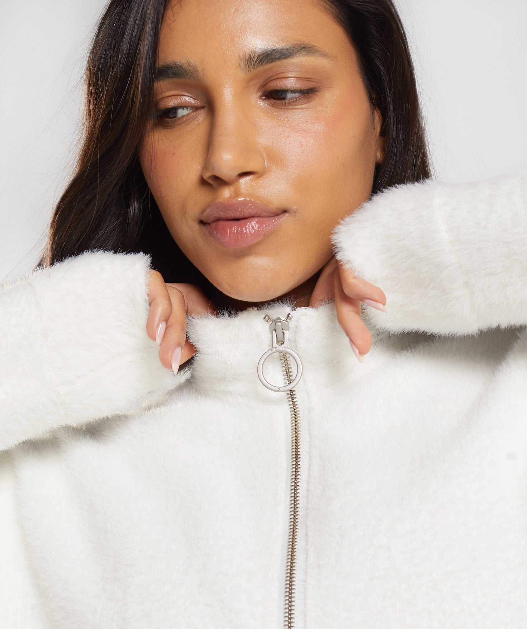 gymshark-whitney-eyelash-knit-jacket-skylight-white-ss23